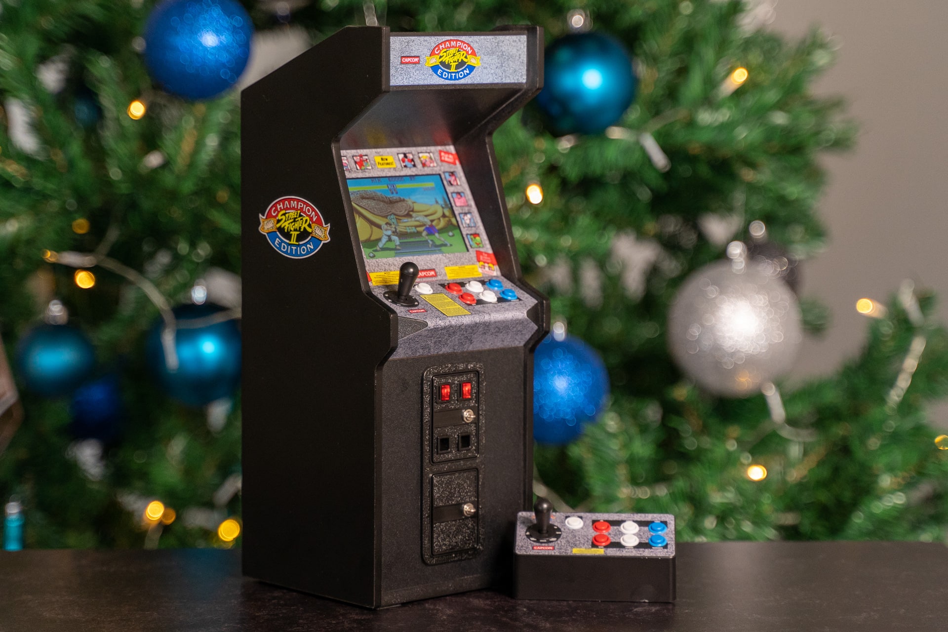 street fighter 2 mini arcade cabinet with extra controller