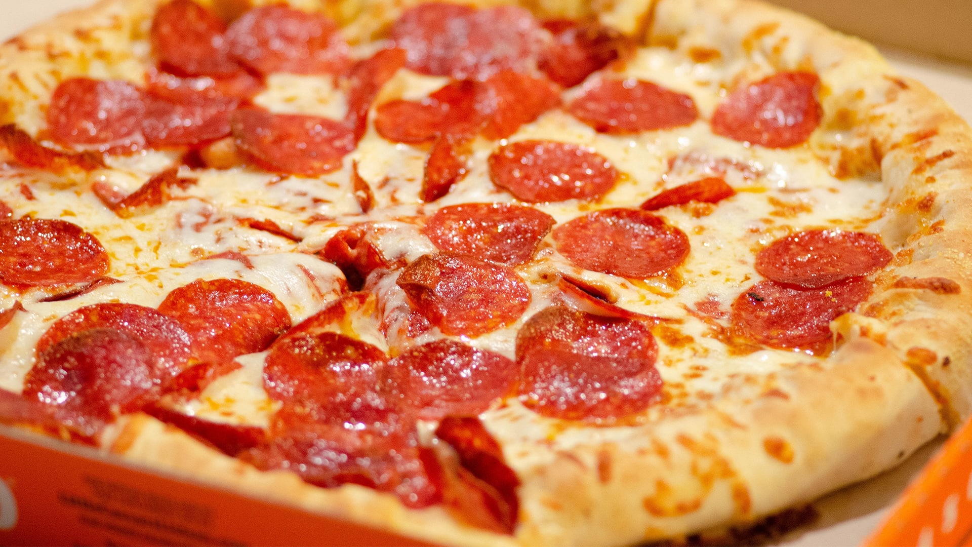 Download an app: Enjoy a free pizza!