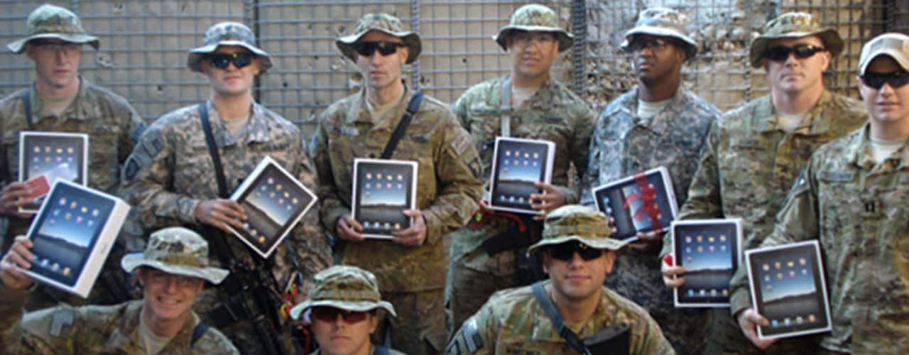 soldiers with ipads