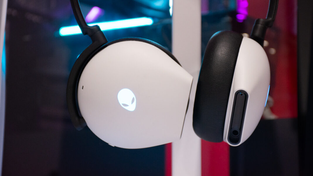 Alienware AW920H Wireless Gaming Headset Review