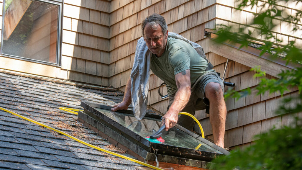 cleaning skylight