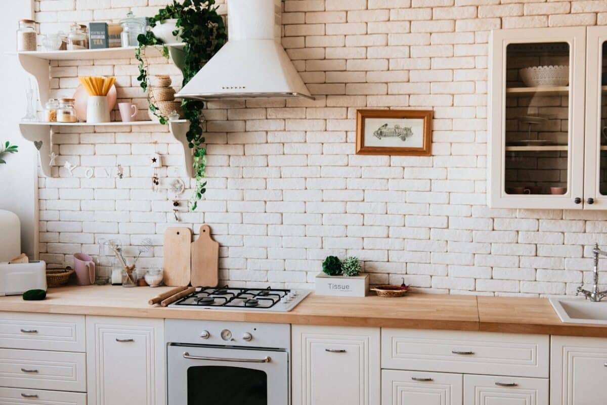 Kitchen counter with white brick wall