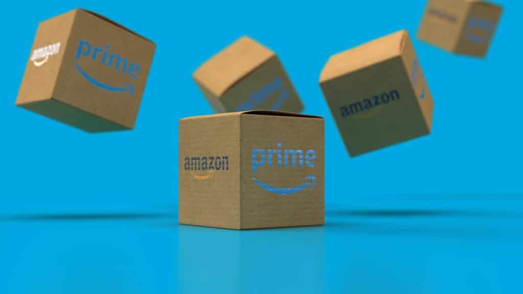 graphic of Amazon boxes